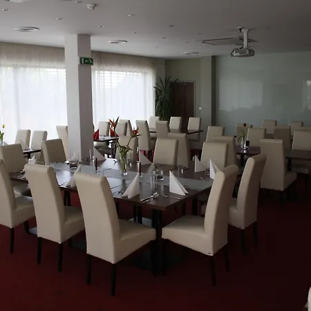 Apartmanovy Dum Landek فندق