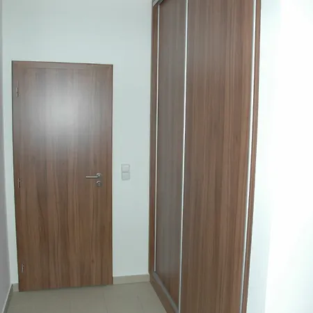 Aparthotel Apartmanovy Dum Landek