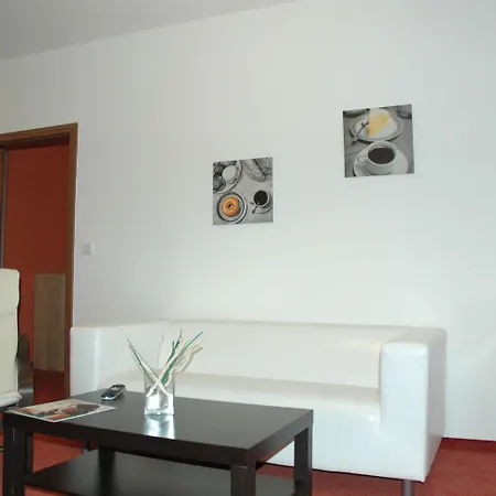 Apartmanovy Dum Landek ホテル オストラヴァ
