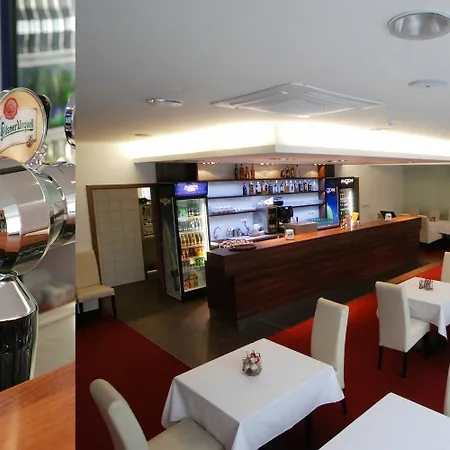 Apartmanovy Dum Landek 公寓式酒店 俄斯特拉发